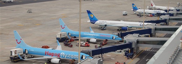 Fallecimiento de un operario de Iberia en el Aeropuerto Tenerife Sur en posibles ‘extrañas circunstancias’