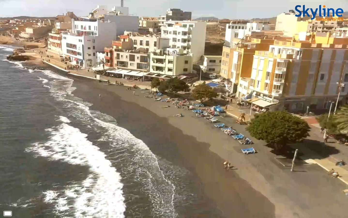 El estado de la Playa de El Médano a través de dos webcam