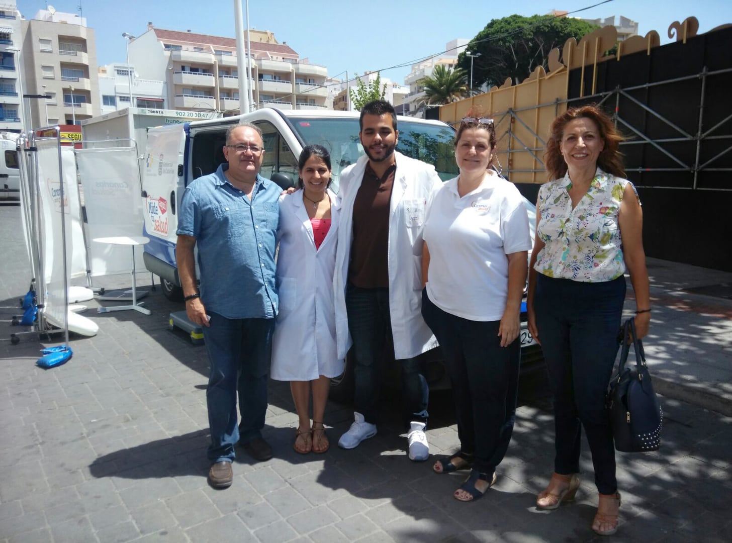 La unidad móvil de la campaña ‘Canarias por la Salud’ estuvo en El Médano
