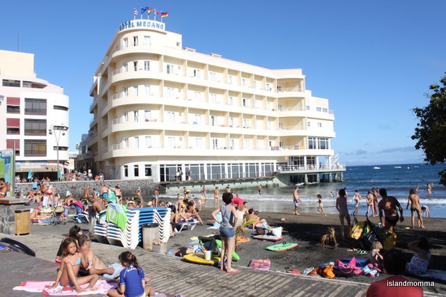 La ocupación hotelera de El Médano supera el 90% este verano