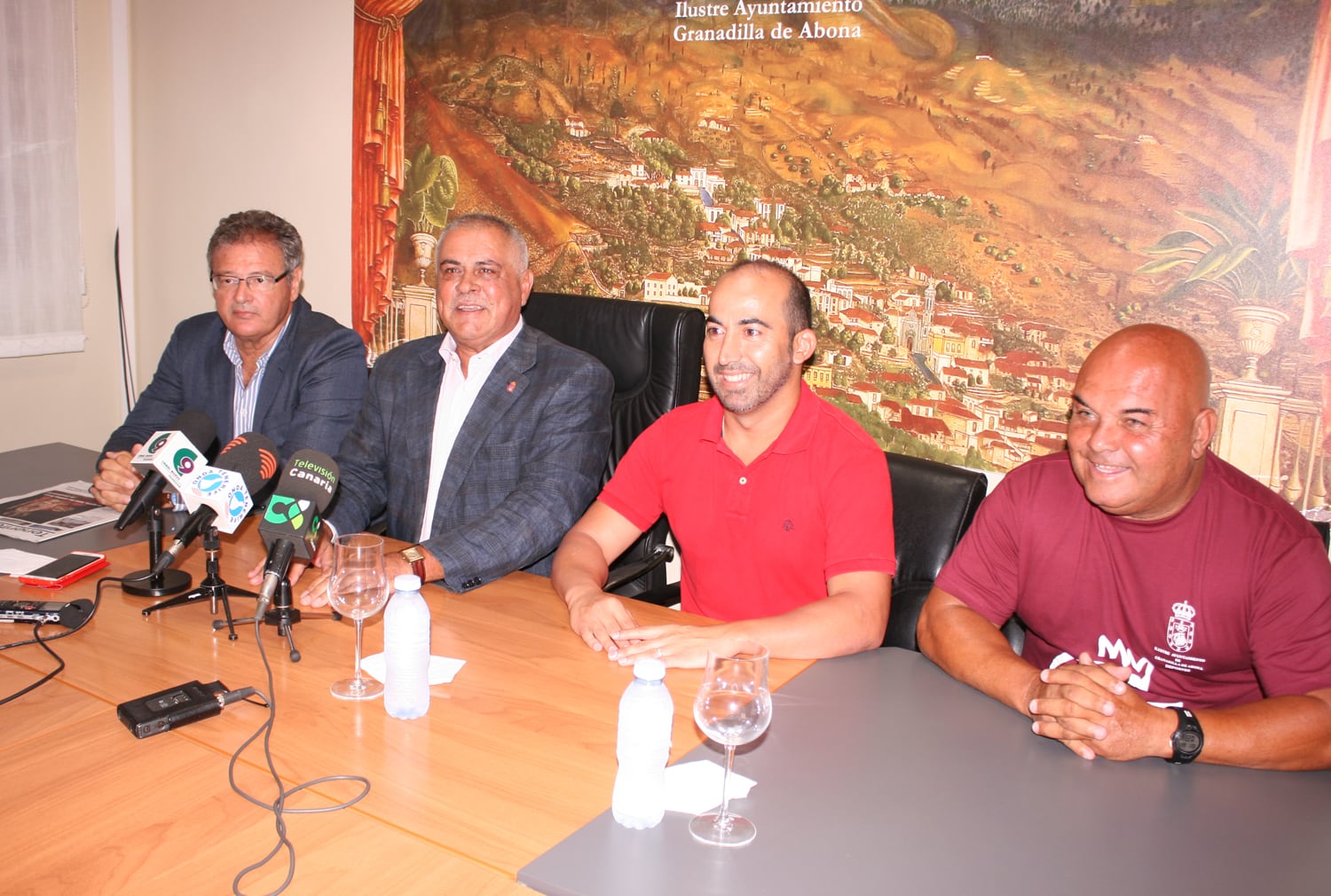 Presentado el patrocinio del Ayuntamiento a la U.D. Granadilla Tenerife Egatesa