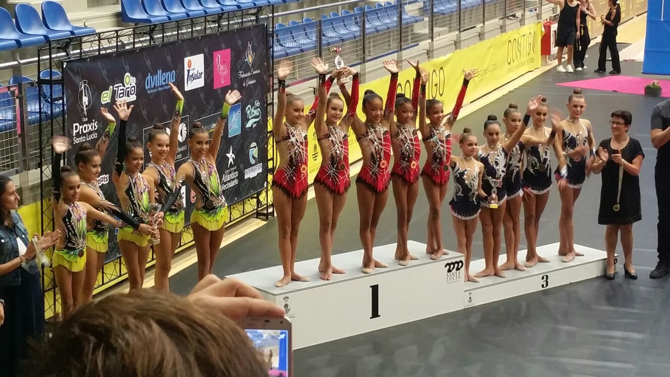 Las gimnastas alevines del club Adoney participan en el Campeonato de España