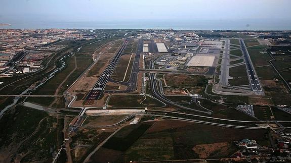 Sobre la 2ª pista del Aeropuerto Tenerife Sur – Reina Sofía (IV): El ‘caso’ del aeropuerto de Málaga