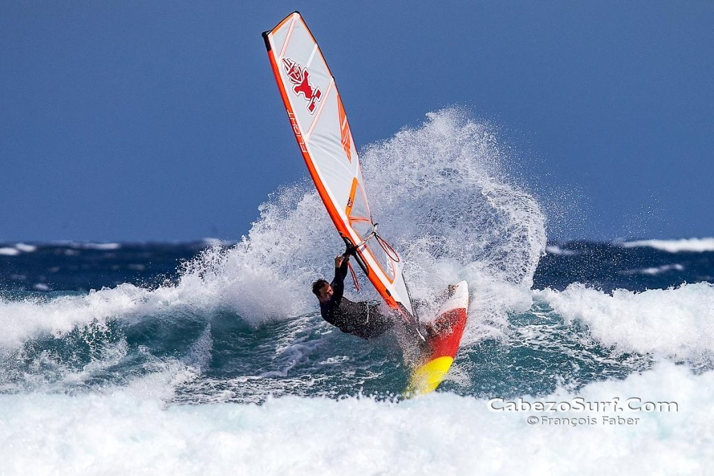 El Campeonato Mundial de Windsurf de la PWA en la modalidad de olas arranca este domingo
