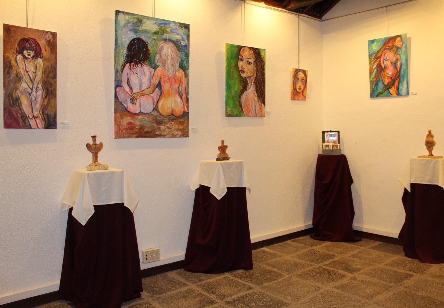 ‘Sororidad’, la exposición colectiva de Grara Acosta y la Asociación Cultural Tenique, hasta el 29 de marzo en el Museo de la Historia